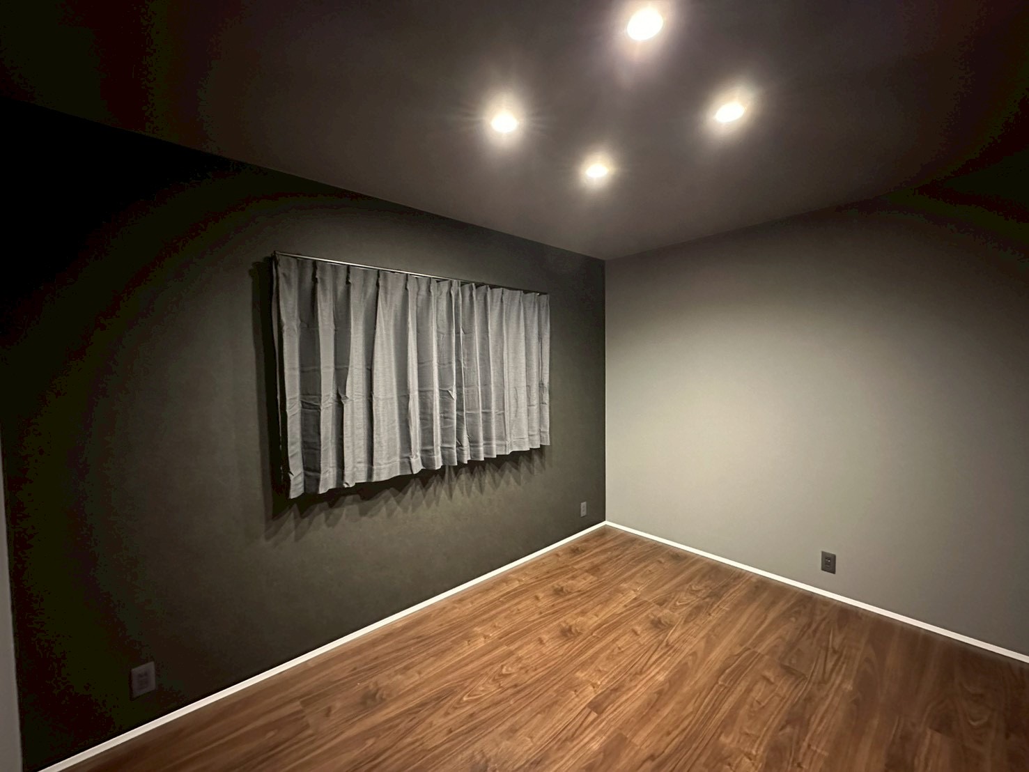 スライダ―｜メイン画像