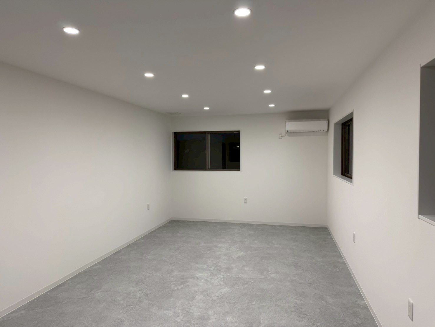 スライダ―｜メイン画像