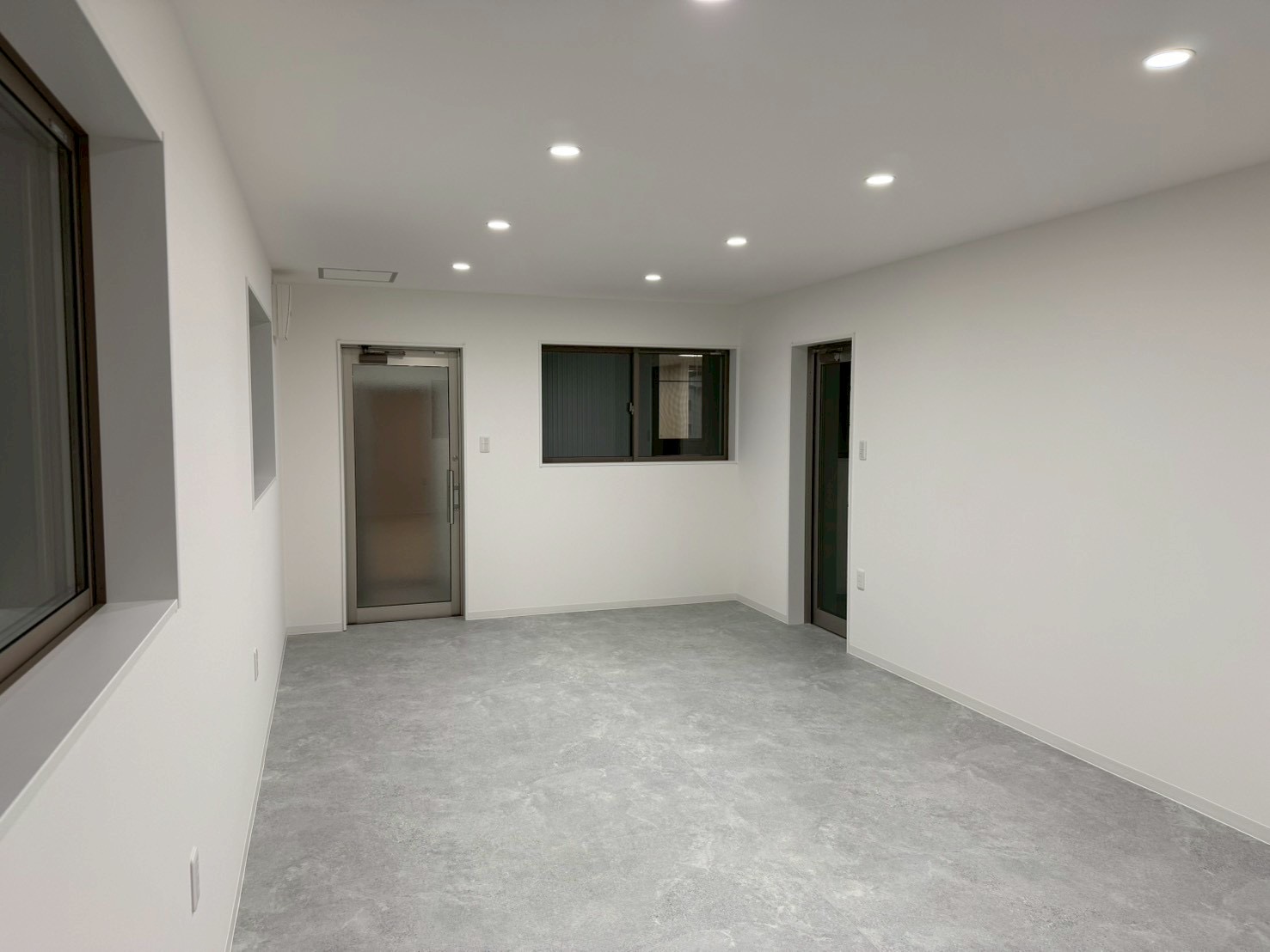 スライダ―｜メイン画像