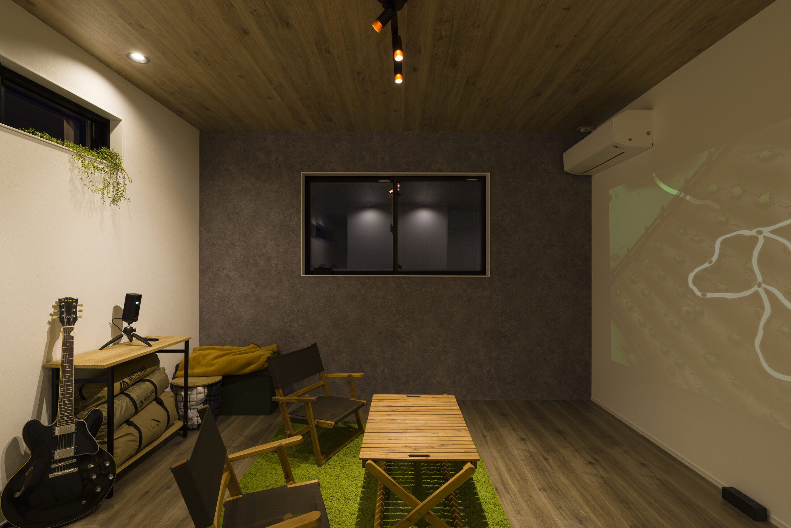 スライダ―｜メイン画像