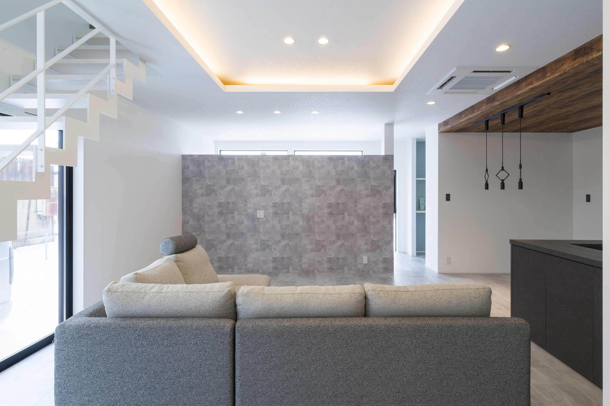 スライダ―｜メイン画像