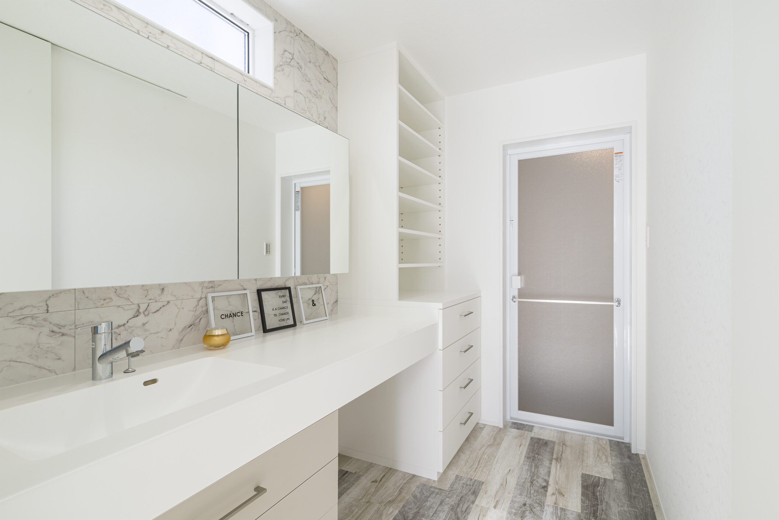 スライダ―｜メイン画像