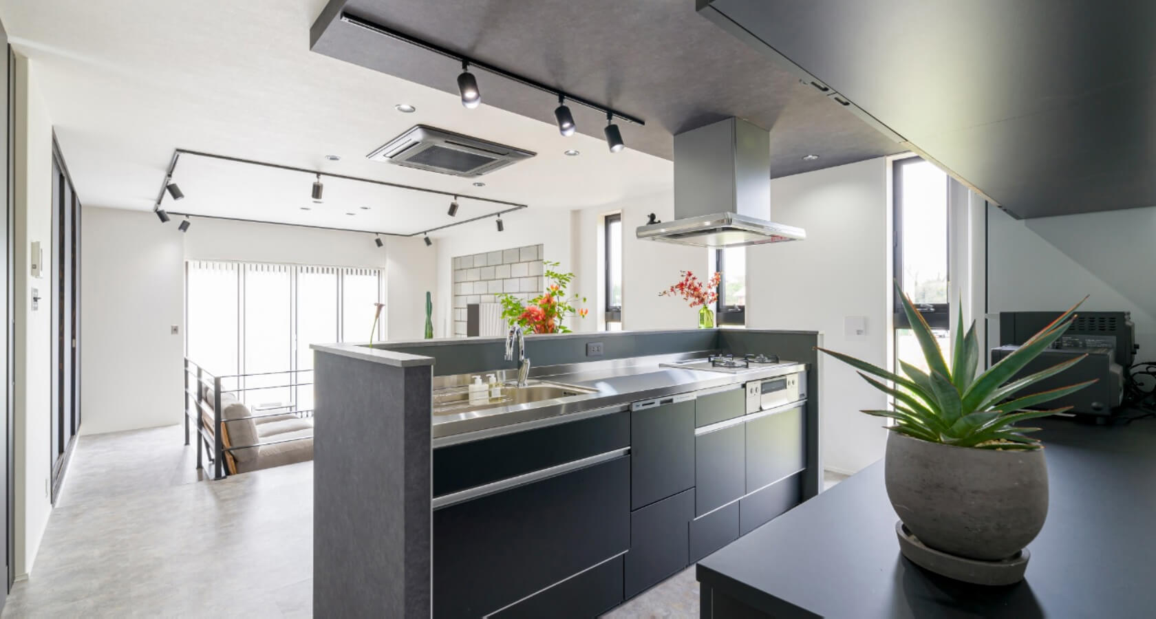 スライダ―｜メイン画像