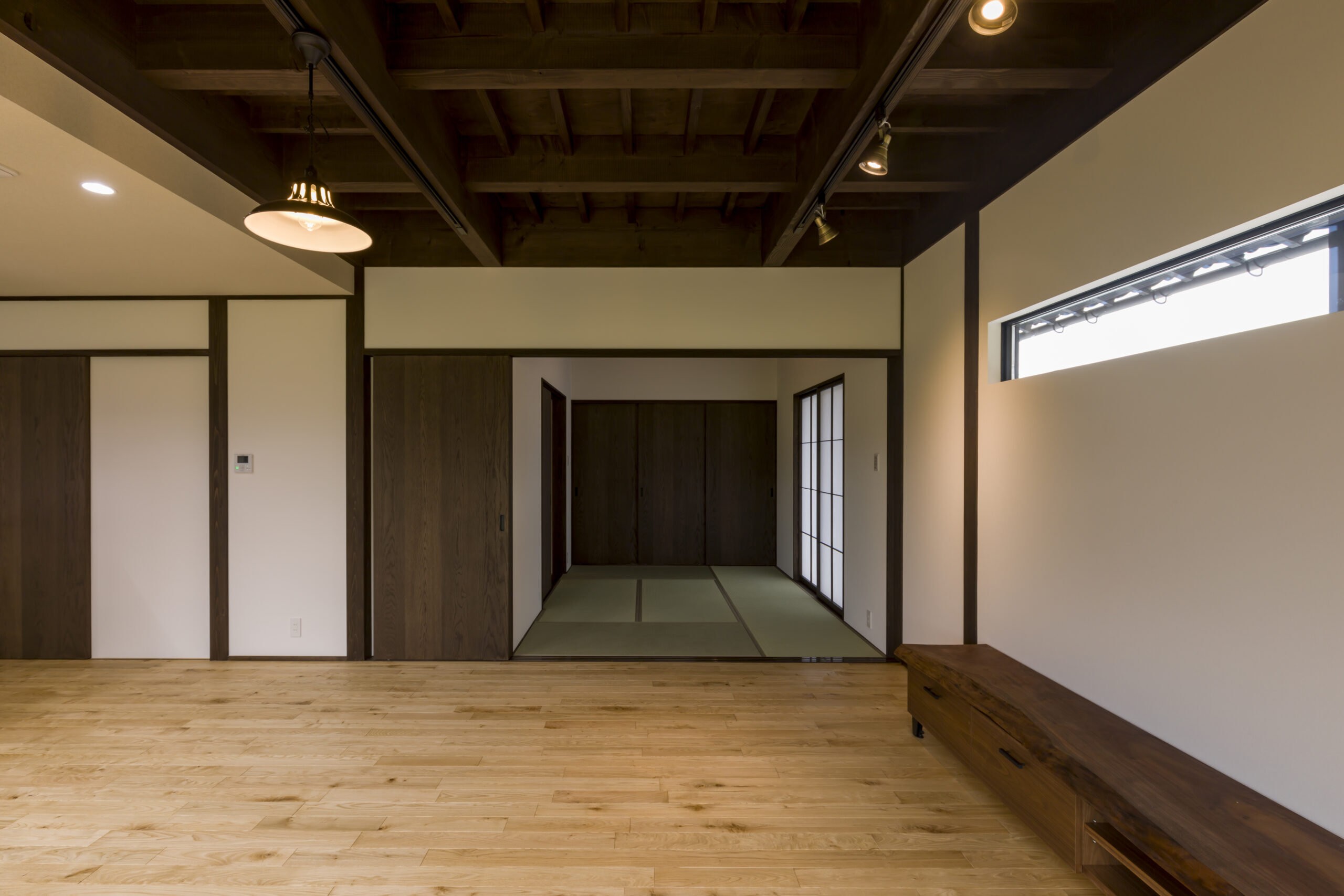 スライダ―｜メイン画像