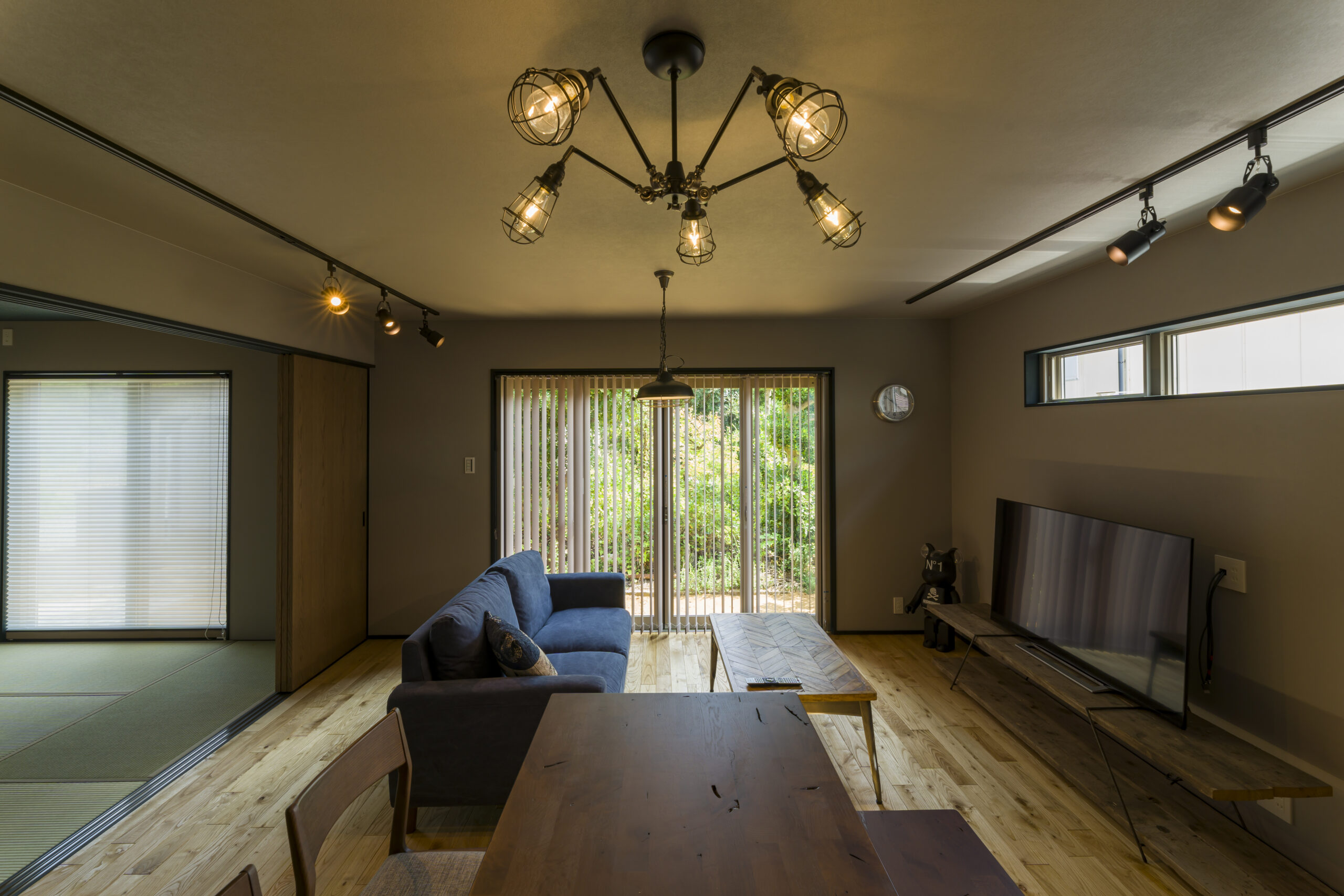 スライダ―｜メイン画像